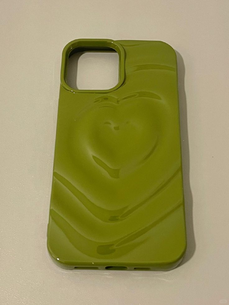 Minimalist Heart Case