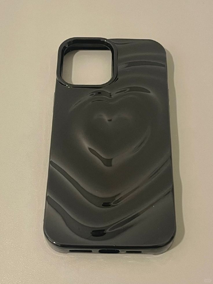 Minimalist Heart Case
