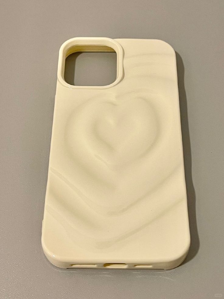 Minimalist Heart Case